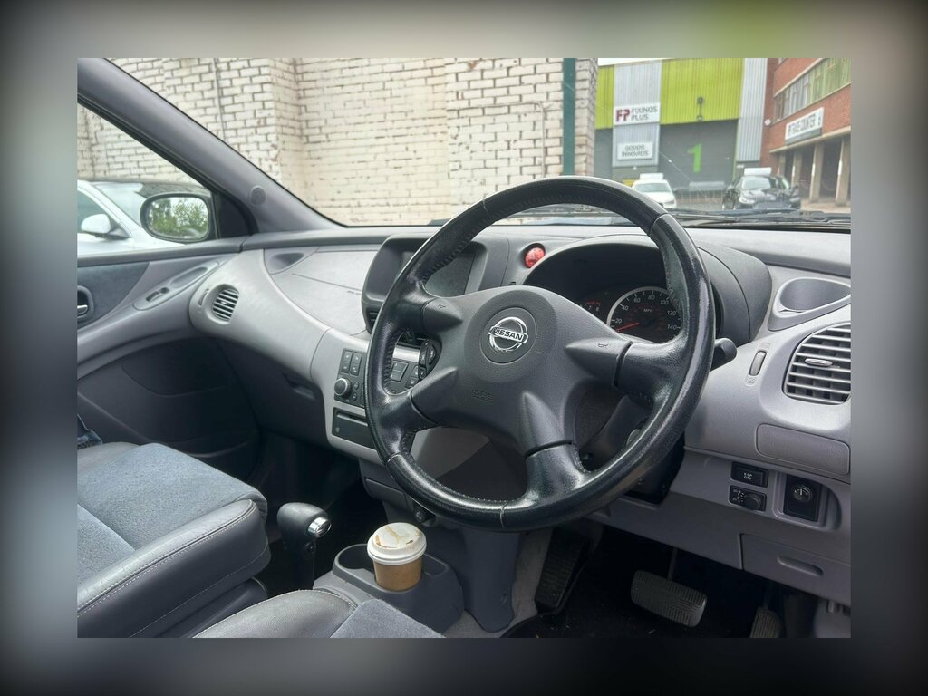 Nissan Almera Tino Se Silver #8