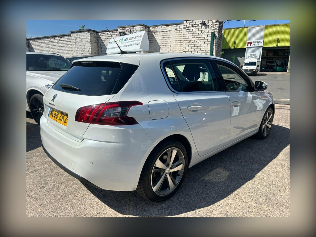 Peugeot 308 1.5 Bluehdi Allure Euro 6 Ss ML68ZKZ White #4