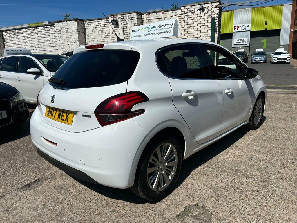 Peugeot 208 1.2 Puretech Allure Euro 6 AK17WEX White #3