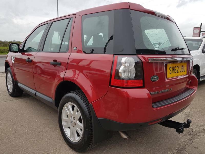 Land Rover Freelander 2 2.2 Td4 Xs - 2012 62 SV62UDU Red #4