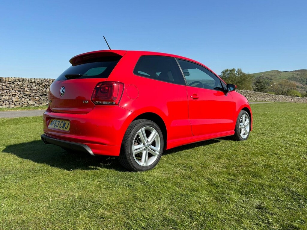 Volkswagen Polo 1.2 Tsi 105 R-line MF63CWJ Red #2