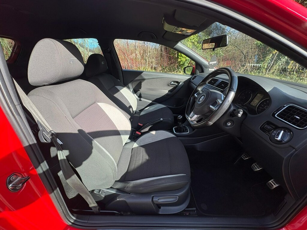 Volkswagen Polo 1.2 Tsi 105 R-line MF63CWJ Red #4