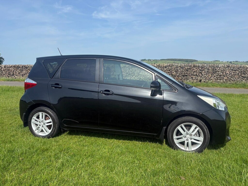 Toyota Verso 1.33 Dual Vvt-i T Spirit Black #2