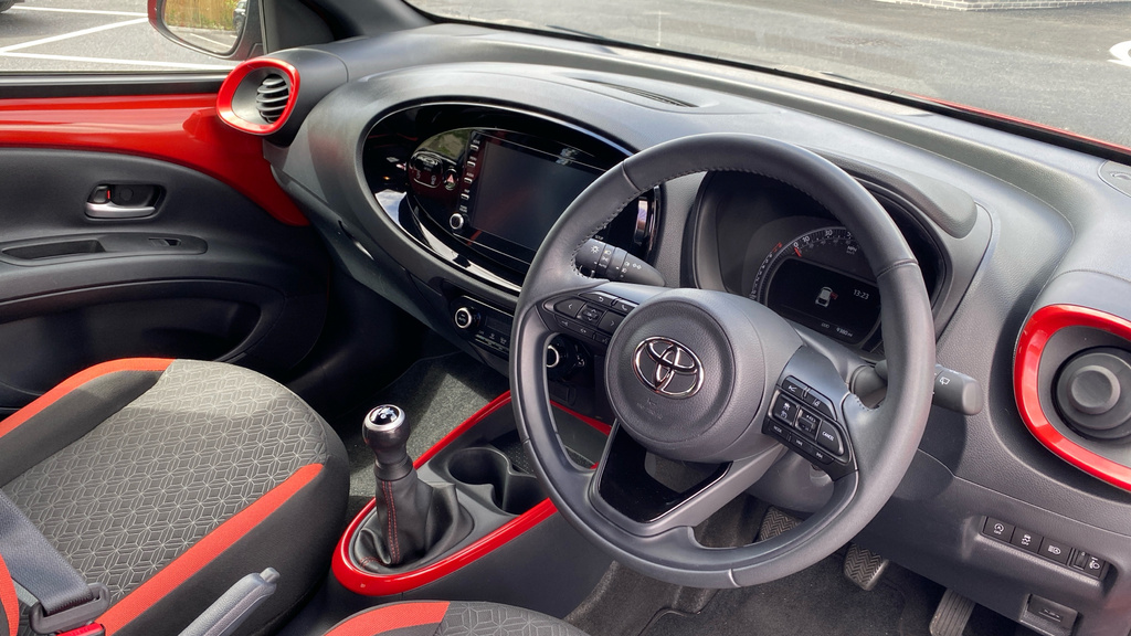 Toyota Aygo X 1.0 Vvt-i Edge Euro 6 Ss Red #6