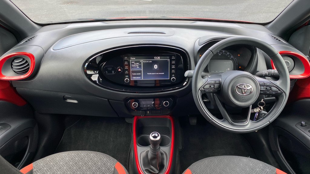 Toyota Aygo X 1.0 Vvt-i Edge Euro 6 Ss Red #4