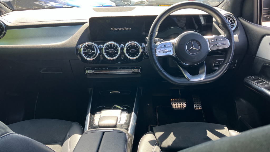 Mercedes-Benz B Class 1.3 B200 Amg Line Edition Premium 7G-dct Euro 6 White #4