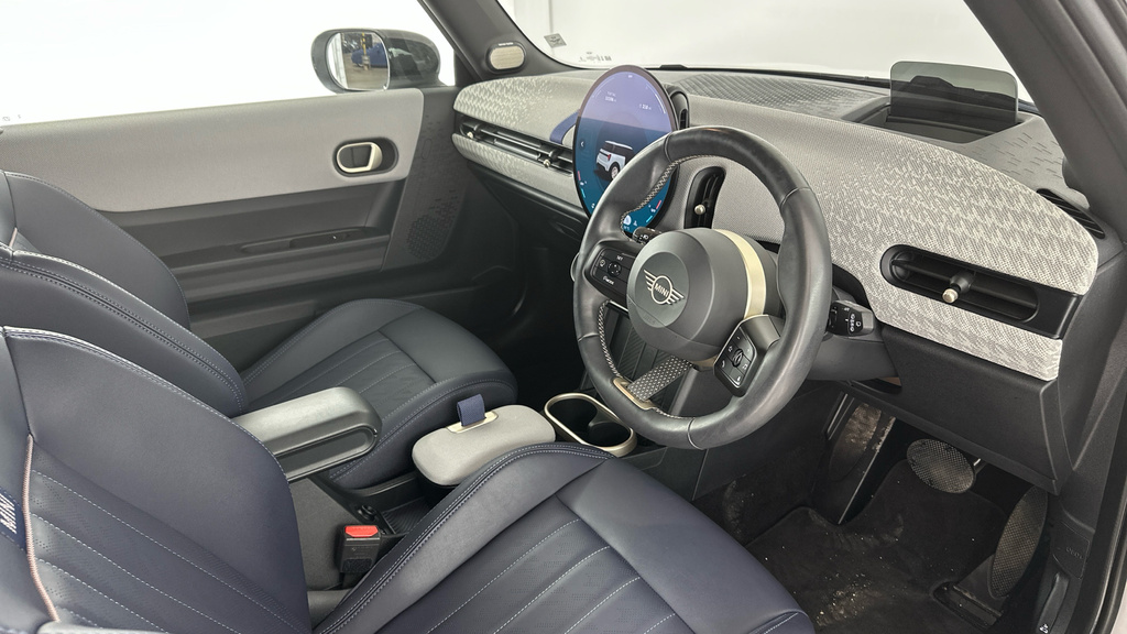 Mini Hatch 1.5C Exclusive Steptronic Euro 6 Ss White #6