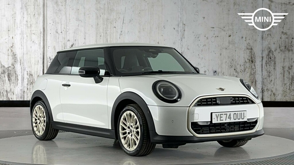 Mini Hatch 1.5C Exclusive Steptronic Euro 6 Ss White
