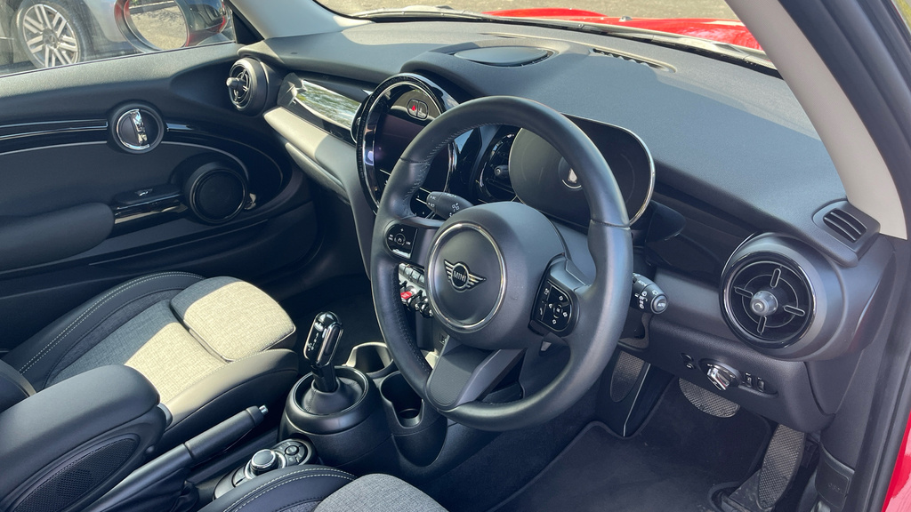 Mini Hatch 1.5 Cooper Classic Steptronic Euro 6 Ss Red #6
