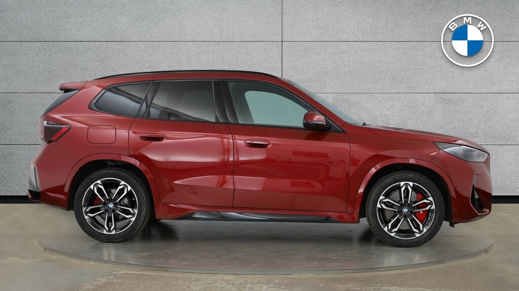 BMW iX1 20 66.5Kwh Shadow Edition Edrive 11Kw Ch Red #3