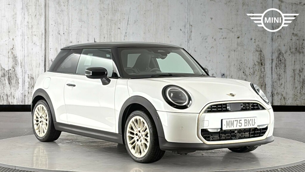 Mini Hatch 1.5C Exclusive Steptronic Euro 6 Ss White