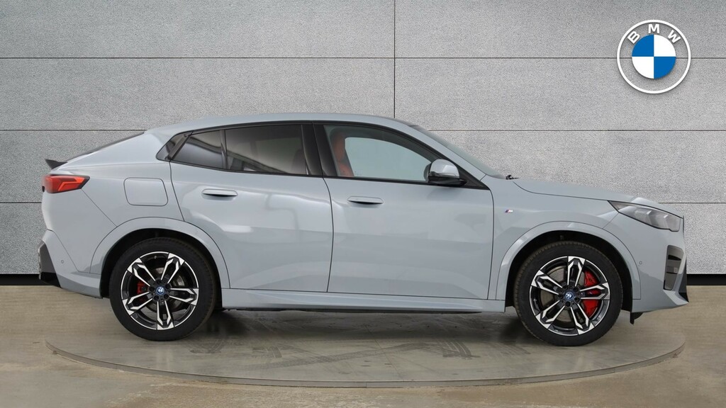 BMW iX2 30 66.5Kwh Shadow Edition Xdrive 11Kw Ch Grey #3