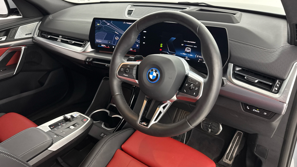 BMW iX2 30 66.5Kwh Shadow Edition Xdrive 11Kw Ch Grey #6