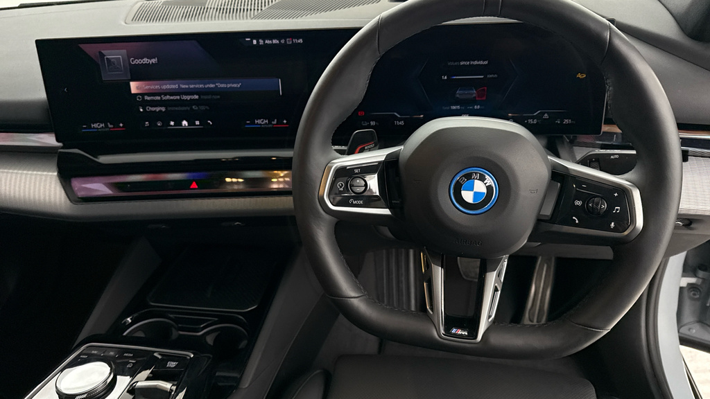 BMW i5 40 83.9Kwh M Sport Edrive 11Kw Charger Grey #5
