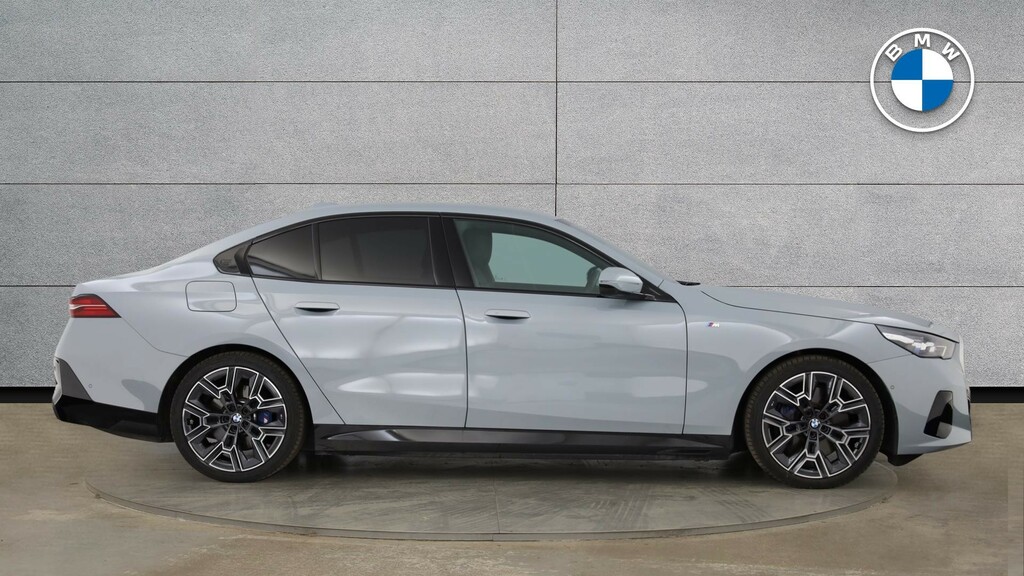 BMW i5 40 83.9Kwh M Sport Edrive 11Kw Charger Grey #3