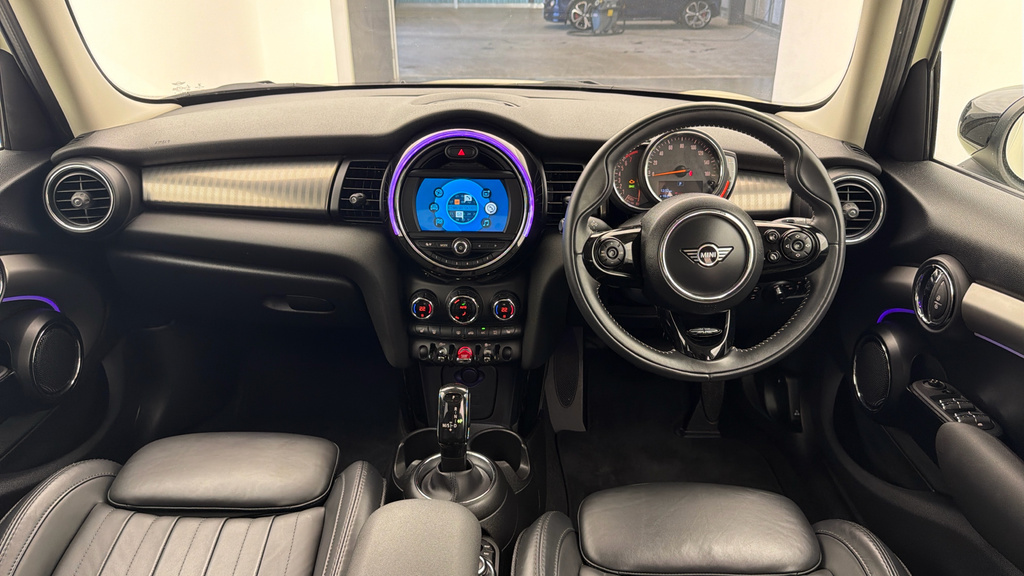 Mini Hatch 1.5 Cooper Exclusive Steptronic Euro 6 Ss White #4