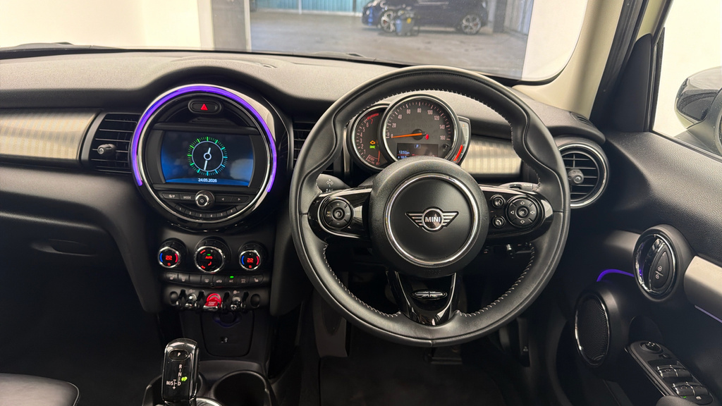 Mini Hatch 1.5 Cooper Exclusive Steptronic Euro 6 Ss White #5