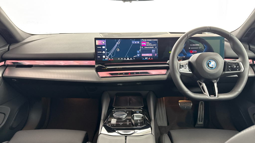 BMW i5 40 83.9Kwh M Sport Edrive 11Kw Charger Red #4