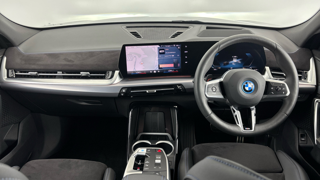 BMW iX2 30 66.5Kwh M Sport Xdrive 11Kw Charger Black #4