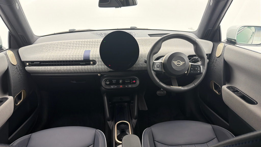 Mini Hatch E 40.7Kwh Exclusive Green #4
