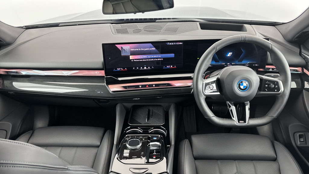 BMW i5 M60 Grey #4