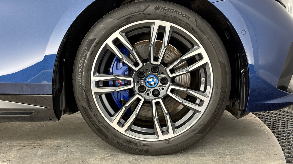BMW i5 M60 Grey #14
