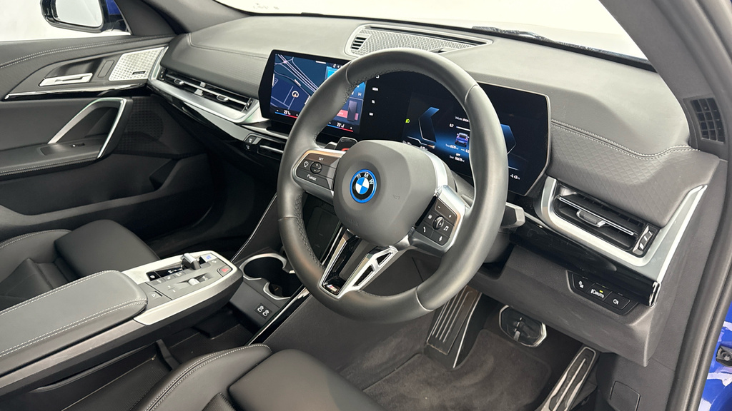 BMW iX2 20 66.5Kwh M Sport Edrive 11Kw Charger Blue #6