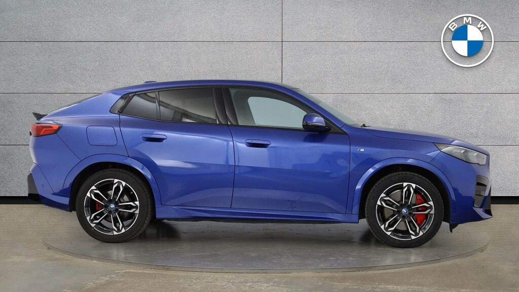 BMW iX2 20 66.5Kwh M Sport Edrive 11Kw Charger Blue #3