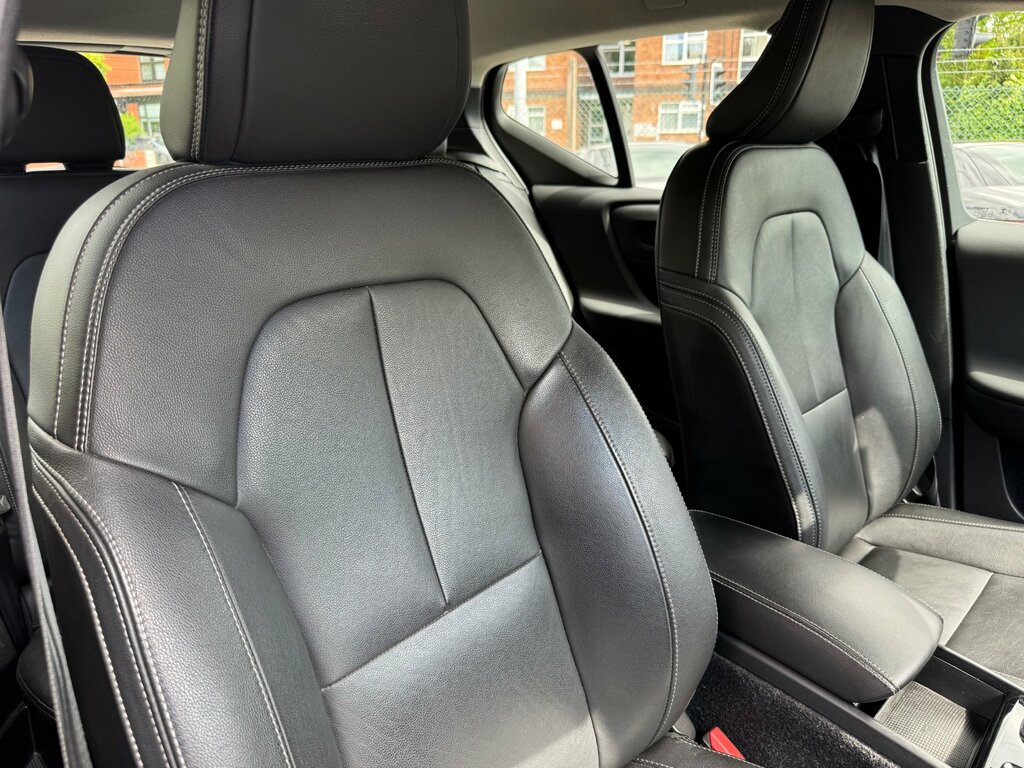Volvo XC40 1.5H T4 Recharge 10.7Kwh Inscription Suv Petro DY21XUE Grey #6