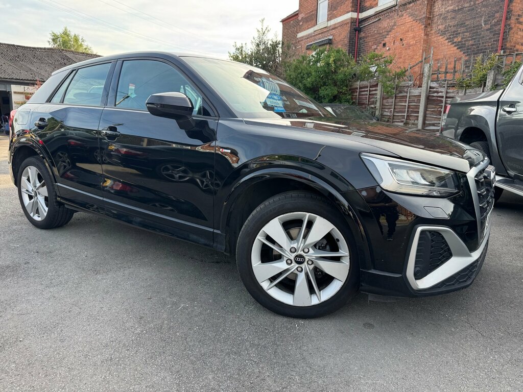 Audi Q2 1.5 Tfsi Cod 35 S Line Suv S Tronic Eur Black
