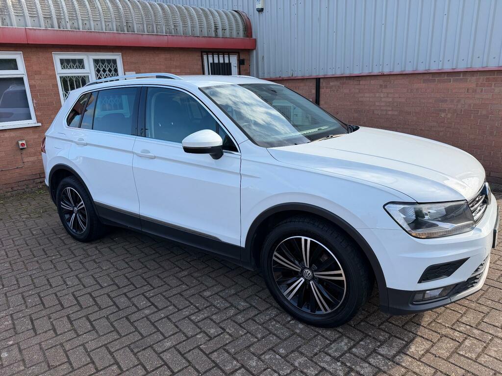 Volkswagen Tiguan 2.0 Tdi Se Navigation Dsg Euro 6 Ss White