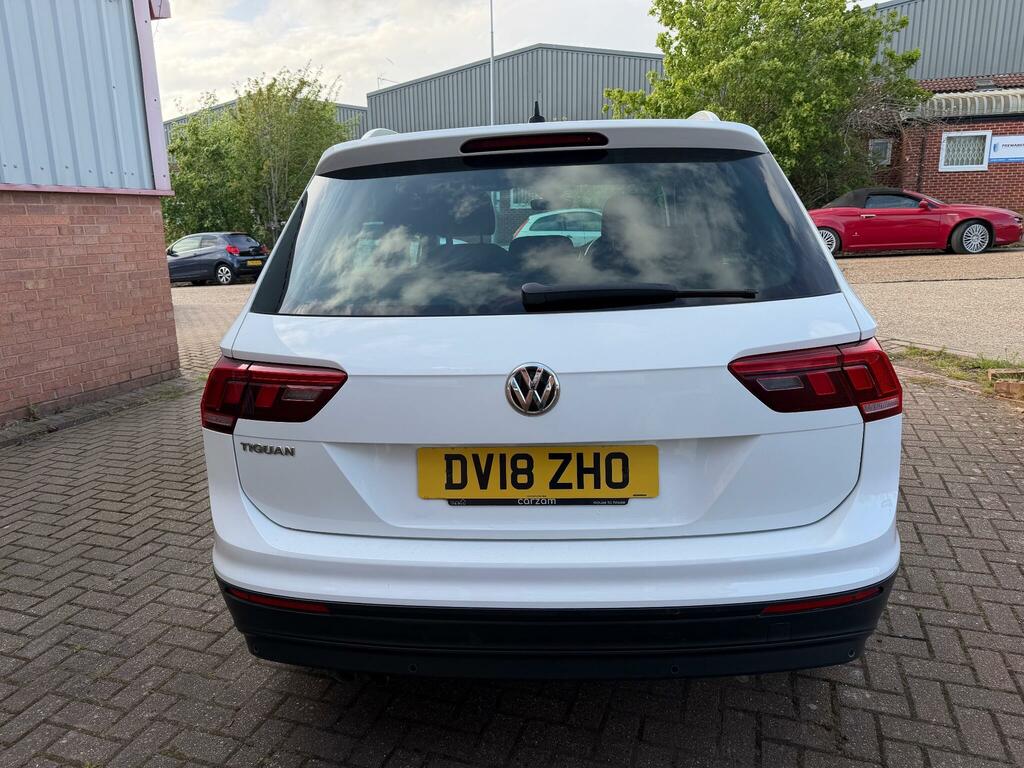 Volkswagen Tiguan 2.0 Tdi Se Navigation Dsg Euro 6 Ss DV18ZHO White #5