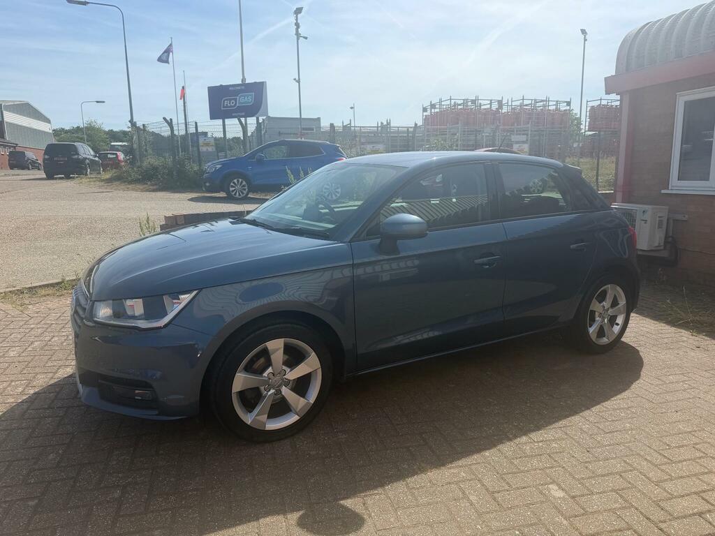 Audi A1 1.0 Tfsi Sport Sportback Euro 6 Ss AV17BXD Blue #3
