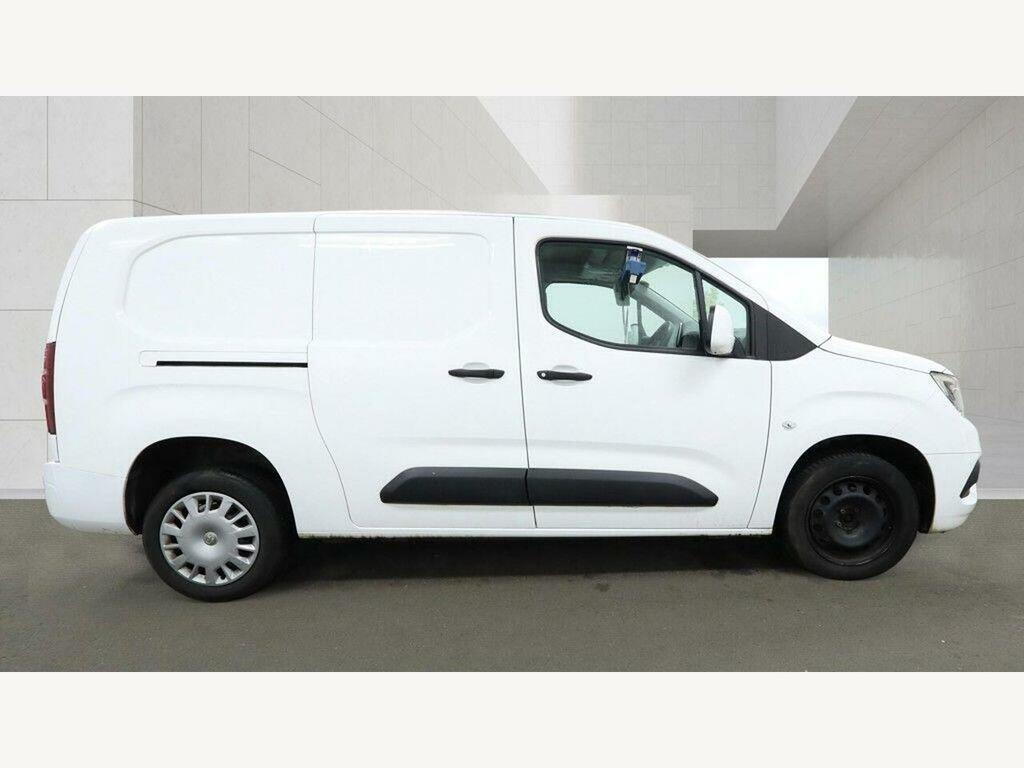Vauxhall Combo 1.5 Turbo D 2300 Sportive L2 H1 Euro 6 DP70WNC  #5