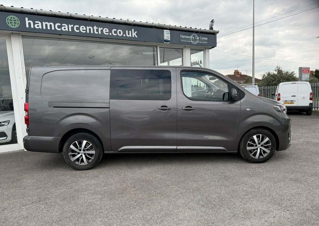 Toyota PROACE 2L Design 6Dr Grey #5
