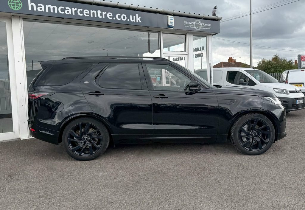 Land Rover Discovery 3L R-dynamic Hse DP22AFA Black #4