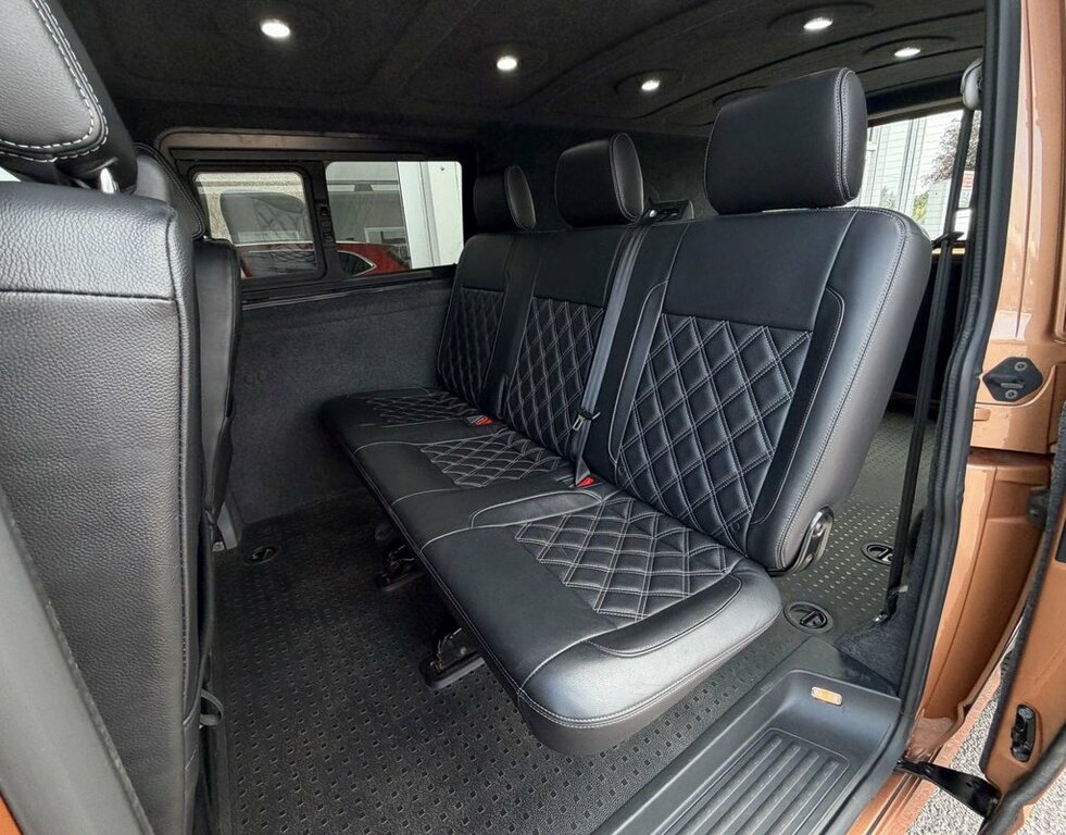Volkswagen Transporter 2L Highline RV23VZH Brown #2