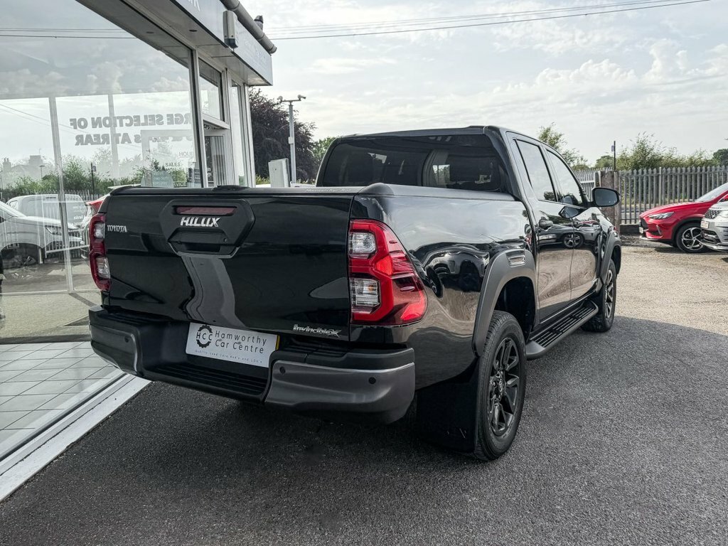 Toyota HILUX 2.8L Invincible X EX71LWR Black #6