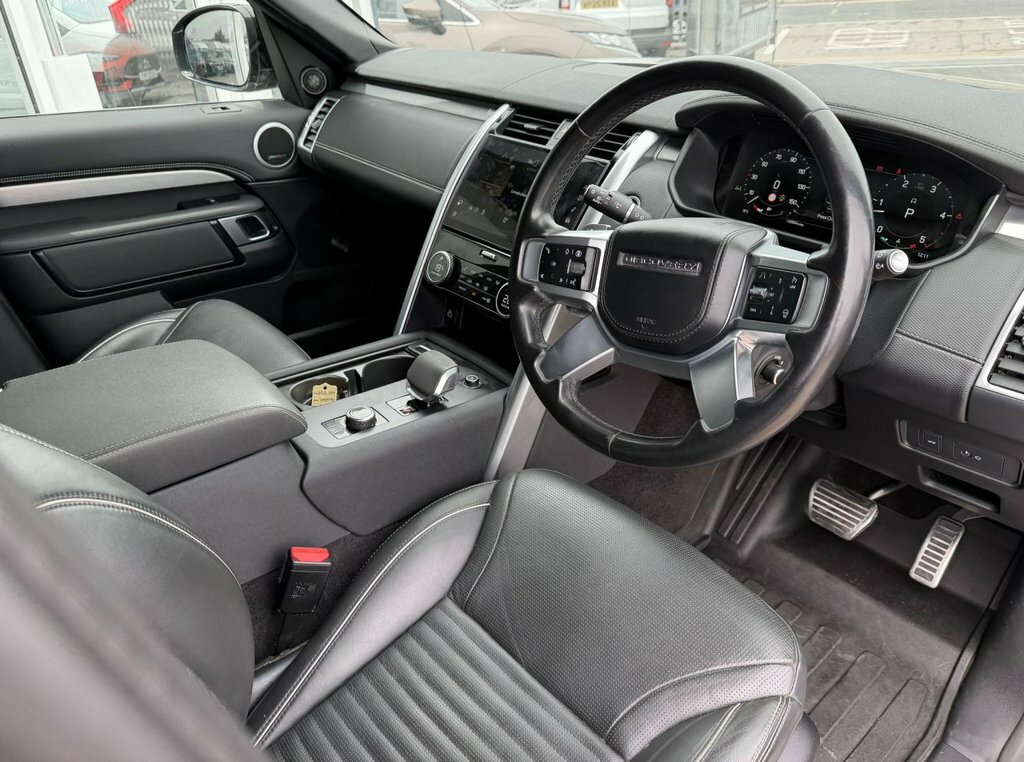 Land Rover Discovery 3L Dynamic Hse BA24YDW Brown #2