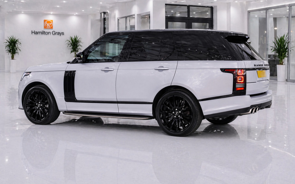 Land Rover Range Rover Diesel Silver #2