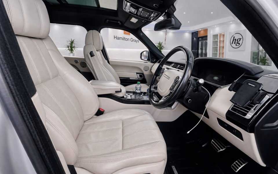 Land Rover Range Rover Diesel Silver #3