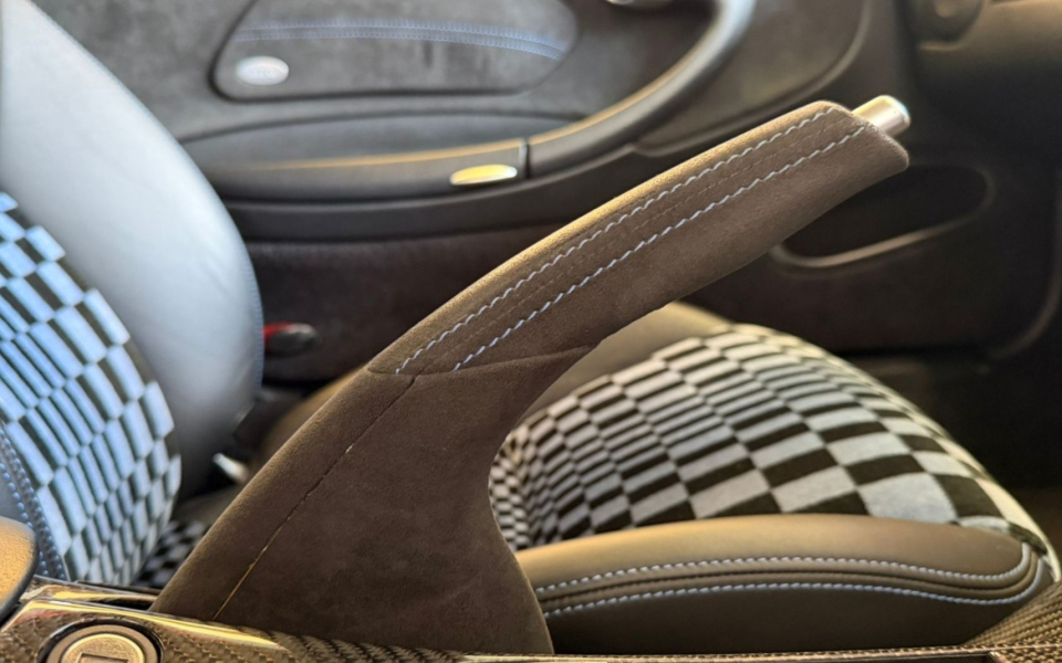 Porsche 911 Carrera 4 Cblt Silver #7