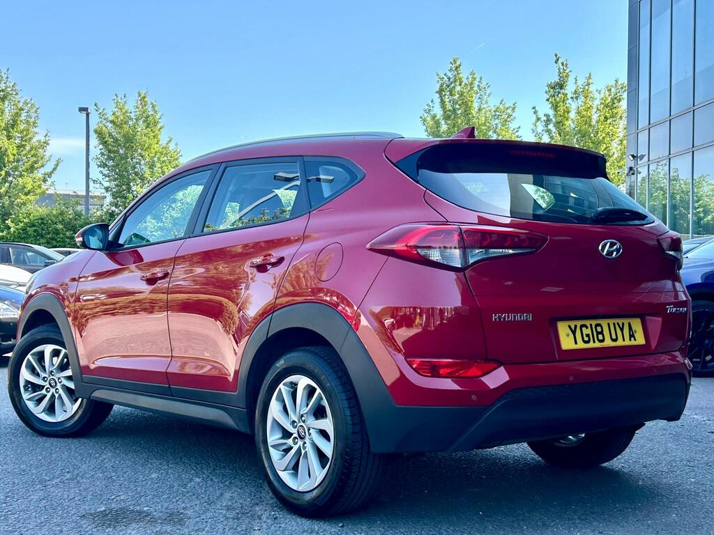 Hyundai Tucson 1.6 Gdi Blue Drive Se Nav Euro 6 Ss YG18UYA Red #4