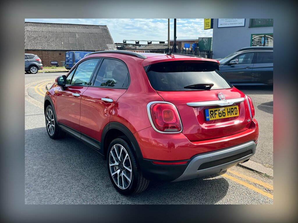 Fiat 500X 2.0 Multijetii Cross Plus Suv 4W Red #3