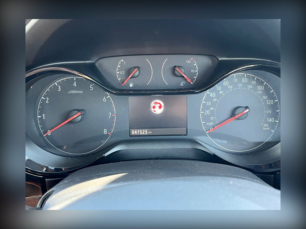 Vauxhall Corsa 1.2 Se Hatchback Euro 6 75 Ps NG21BVH White #4