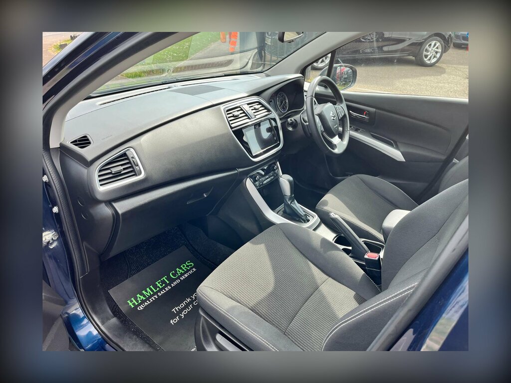 Suzuki SX4 White #21
