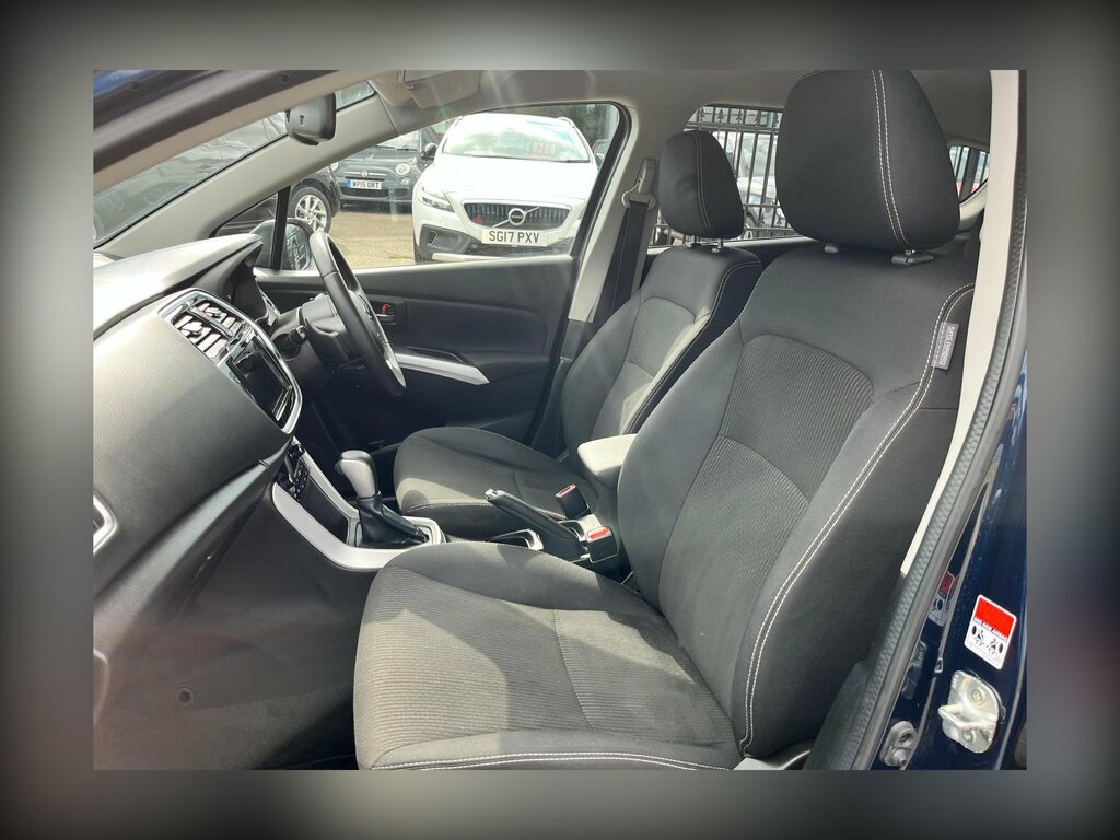 Suzuki SX4 White #24