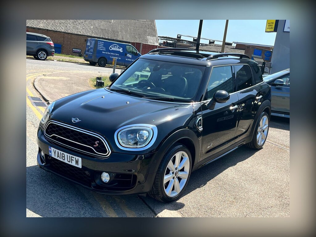 Mini Countryman 2.0 Cooper S Suv All4 Euro 6 Ss YA18UFW Black #2