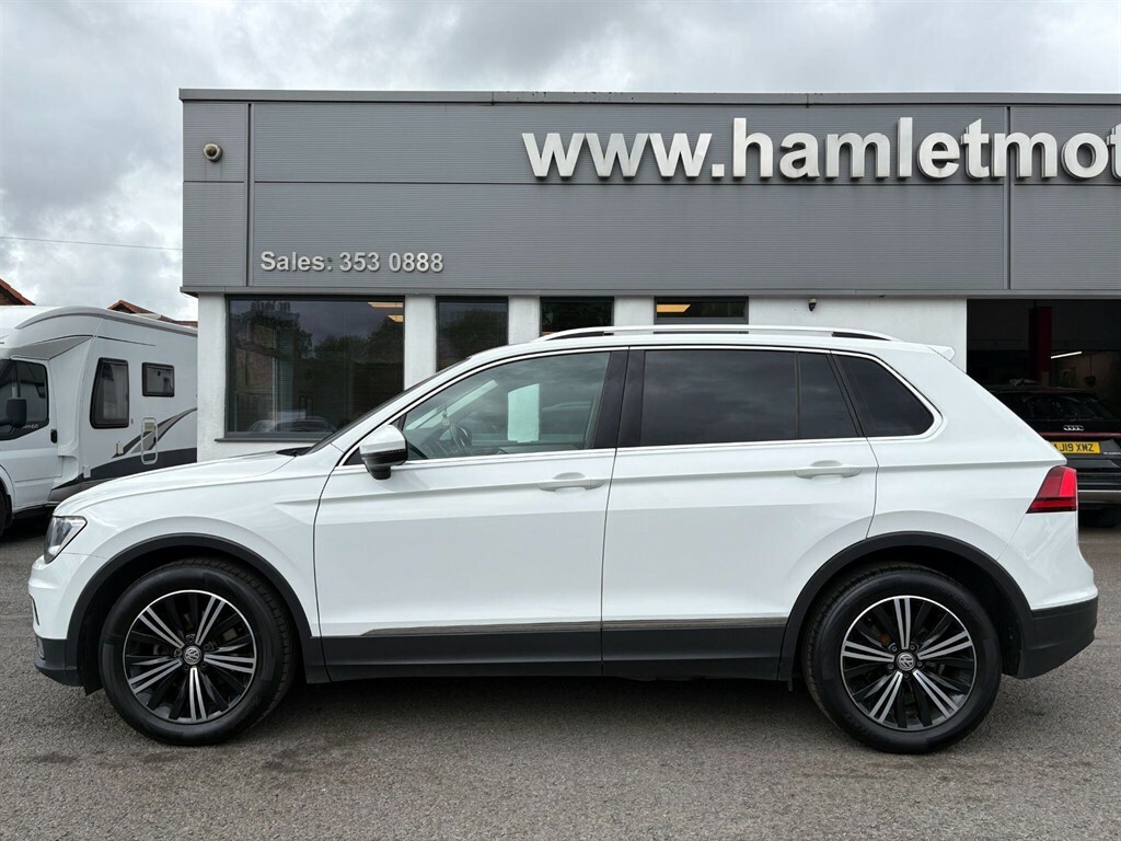 Volkswagen Tiguan 1.4 L 1.4 Tsi Se Navigation Euro 6 Ss DN18VKX White #2