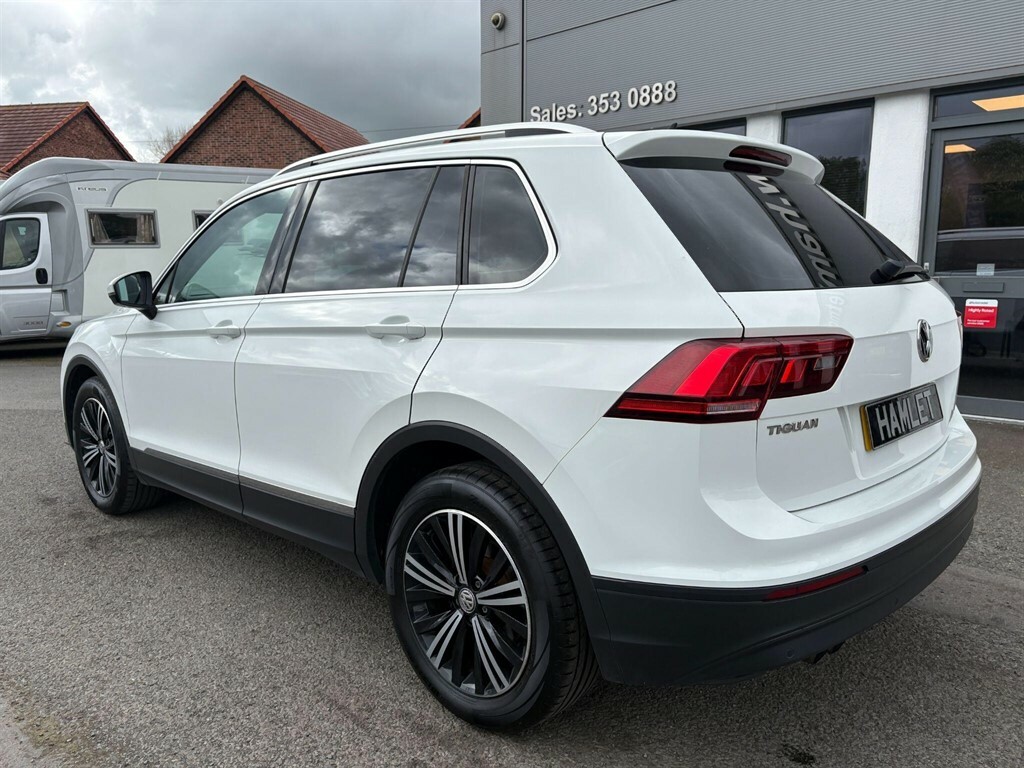 Volkswagen Tiguan 1.4 L 1.4 Tsi Se Navigation Euro 6 Ss DN18VKX White #3